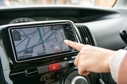 テレビキャンセラーを取り付けると車に不具合は起きる?実績多数のセイビーが解説!