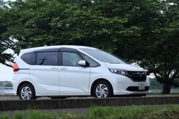 ホンダフリードが車検切れしたらどうする?車検を通す方や費用を抑える方法を解説