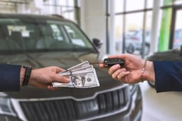 車の処分は廃車と買取どっちがおすすめ?廃車と買取の手順や必要書類についても解説