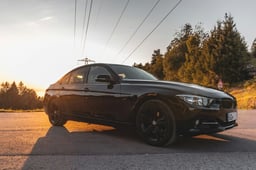 BMW3シリーズが車検切れしたらどうする?車検を通す方や費用を抑える方法を解説