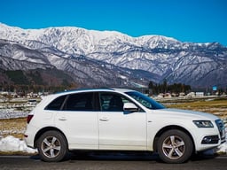 アウディ・Q5が車検切れしたらどうする?車検を通す方や費用を抑える方法を解説