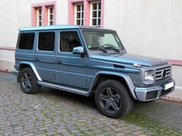 ベンツGクラスの車検料金はいくら?費用相場や車検費用を安くする方法を紹介!