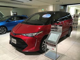 トヨタエスティマの車検料金はいくら?費用相場や車検費用を安くする方法を紹介!