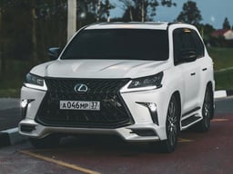 レクサス・LXが車検切れしたらどうする?車検を通す方や費用を抑える方法を解説