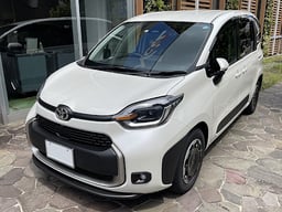 トヨタシエンタが車検切れしたらどうする?車検を通す方や費用を抑える方法を解説