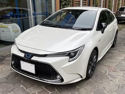 トヨタカローラが車検切れしたらどうする?車検を通す方や費用を抑える方法を解説