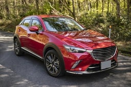 マツダ・CX-3が車検切れしたらどうする?車検を通す方や費用を抑える方法を解説