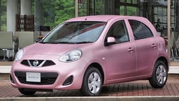 日産マーチが車検切れしたらどうする?車検を通す方や費用を抑える方法を解説