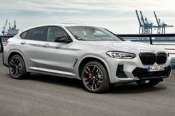 BMWX4のバッテリー交換はいくら?交換方法別の費用や所要時間をご紹介