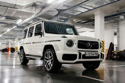 ベンツGクラスが車検切れしたらどうする?車検を通す方や費用を抑える方法を解説