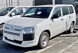 トヨタプロボックスの車検料金はいくら?費用相場や車検費用を安くする方法を紹介!